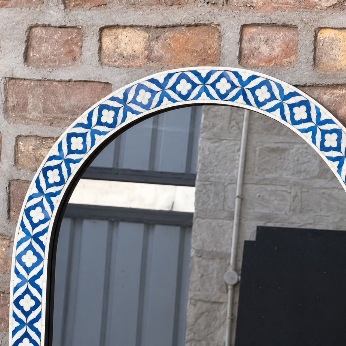 Handmade Blue & White Bone Inlay Arch Mirror – Geometric Decorative Wall Mirror