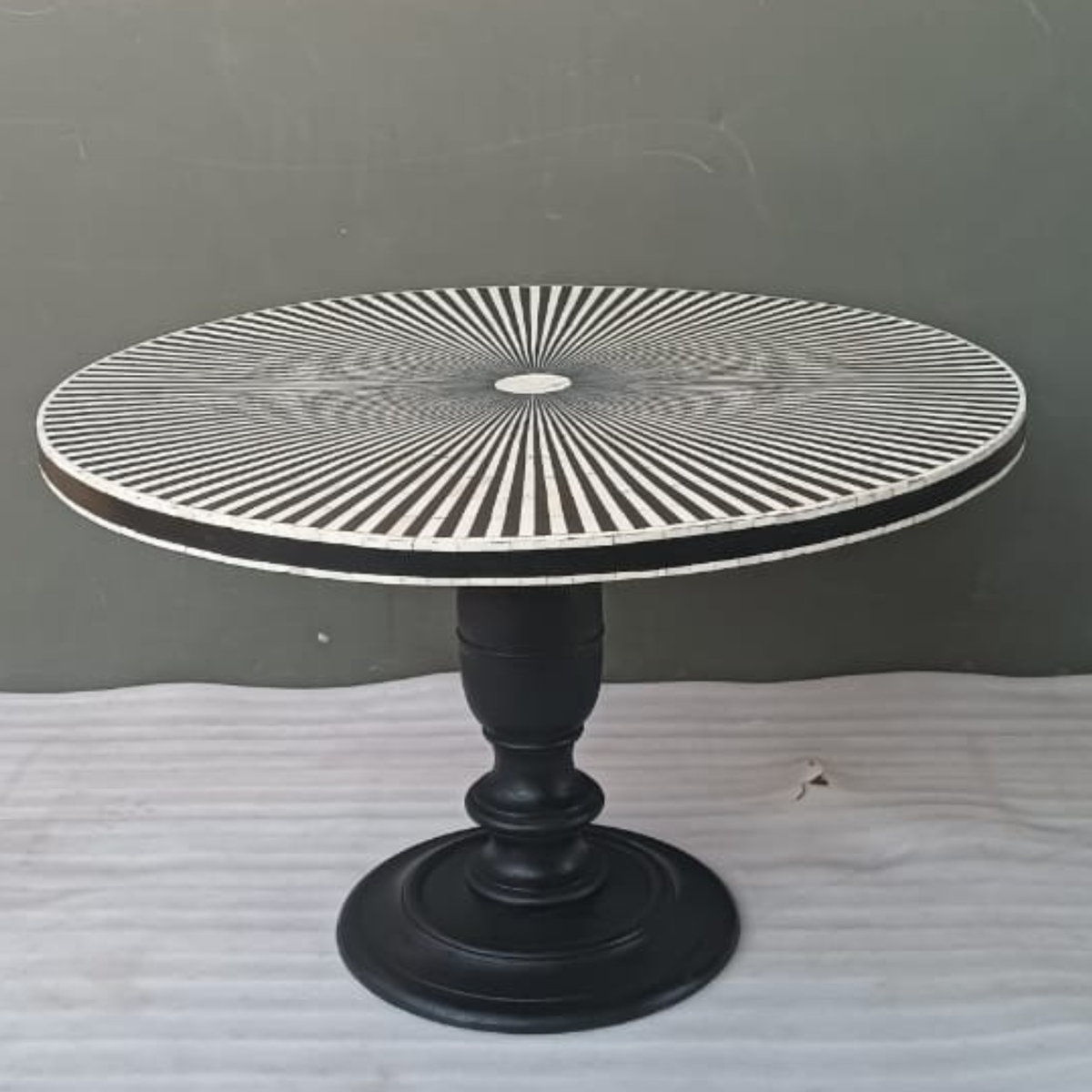 Handmade Black & White Bone Inlay Round Dining Table – Sunburst Pedestal Table