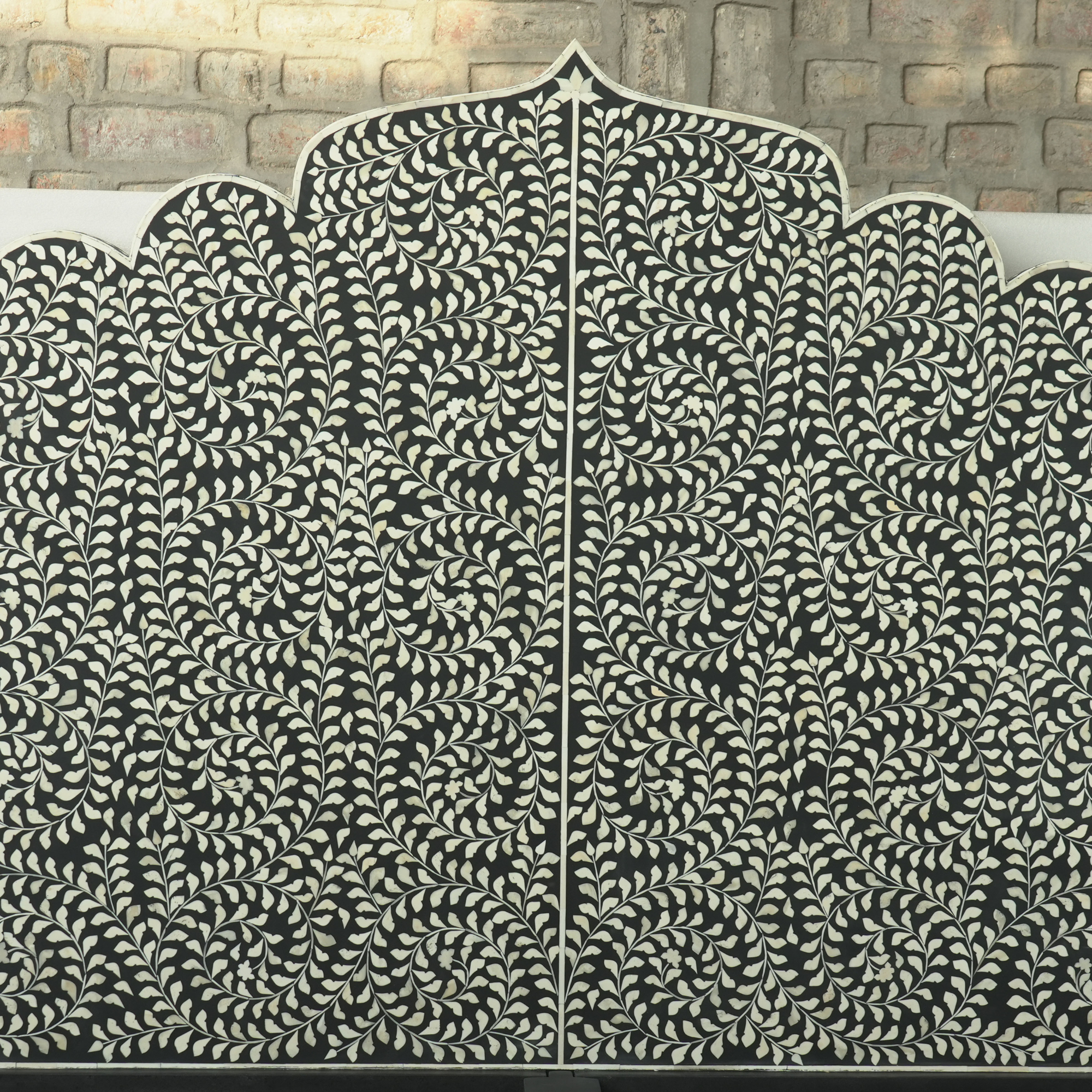 Handmade Bone Inlay Floral Bed – Black White Luxury King Size Bed, Artisan Inlay Headboard Bed, Designer Bedroom Furniture