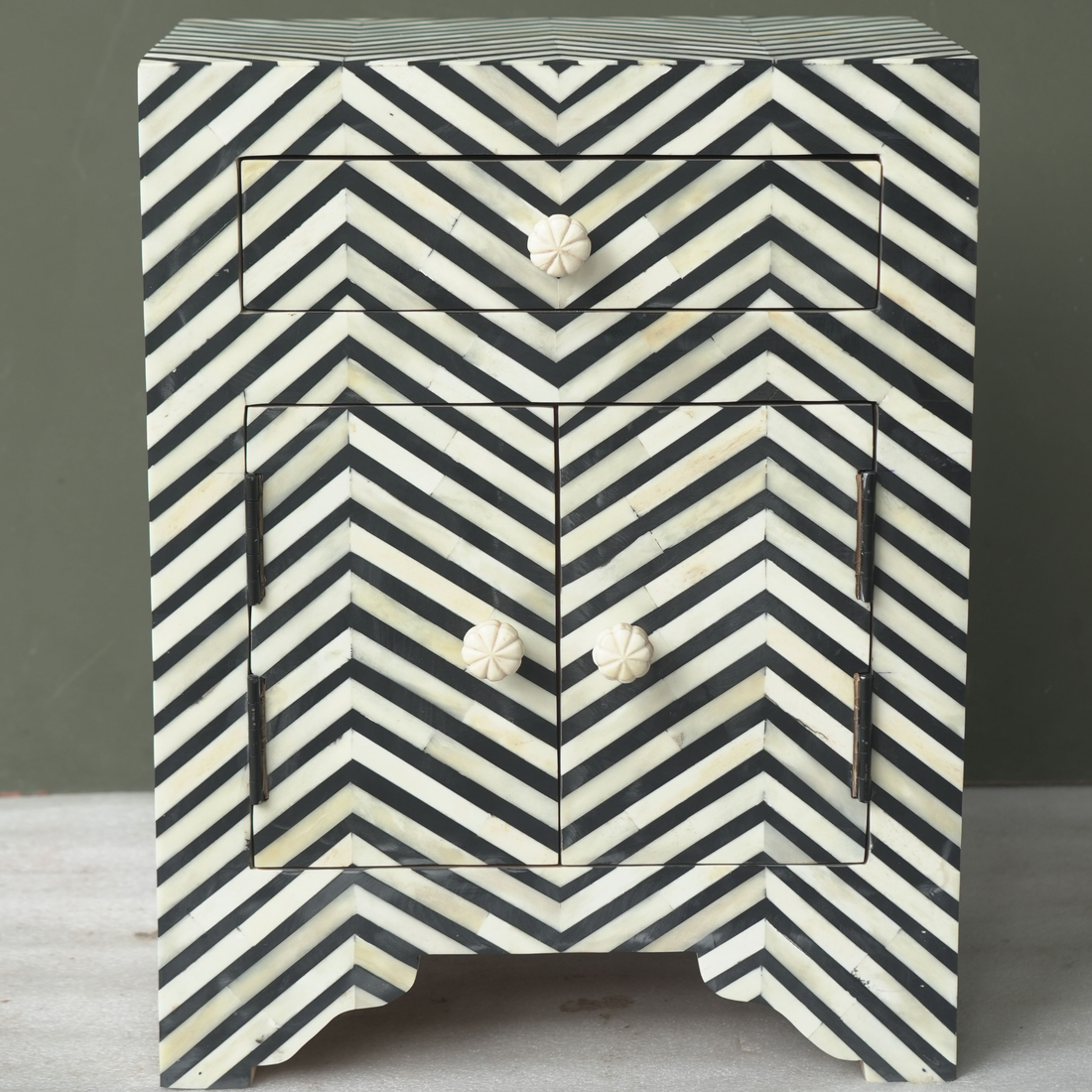 Handmade Bone Inlay Zig Zag Cabinet Black White Chevron Pattern Nightstand Storage Cabinet