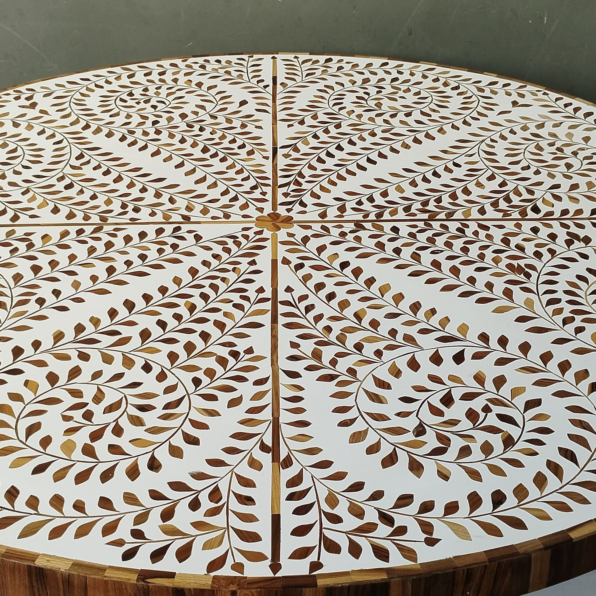 Handmade Bone Inlay Floral Dining Table – Wooden Finish Round Dining Table, Luxury Pedestal Table, Artisan Inlay Furniture