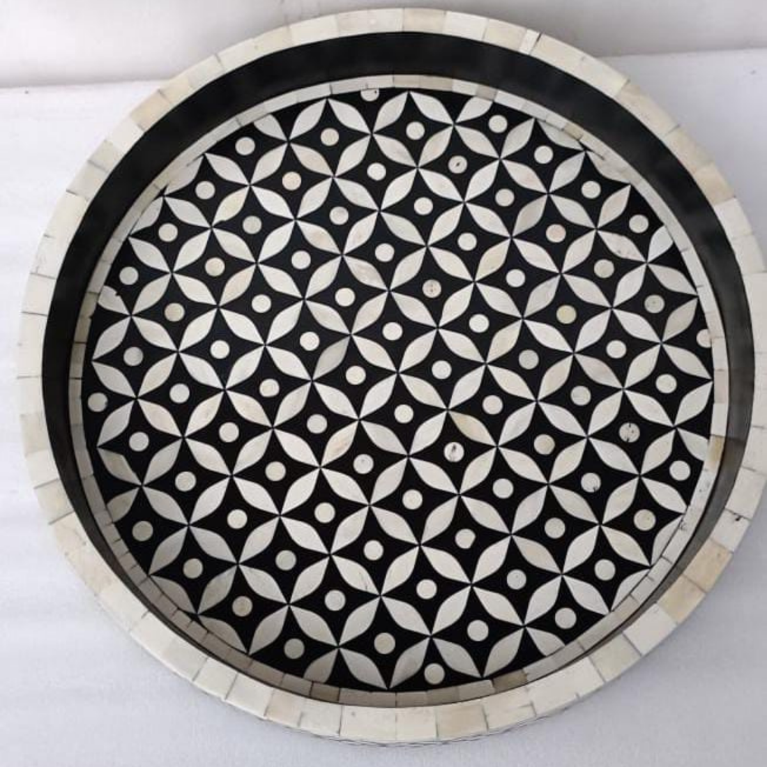 Handmade Black and White Bone Inlay Round Serving Tray | Decorative Ottoman Tray