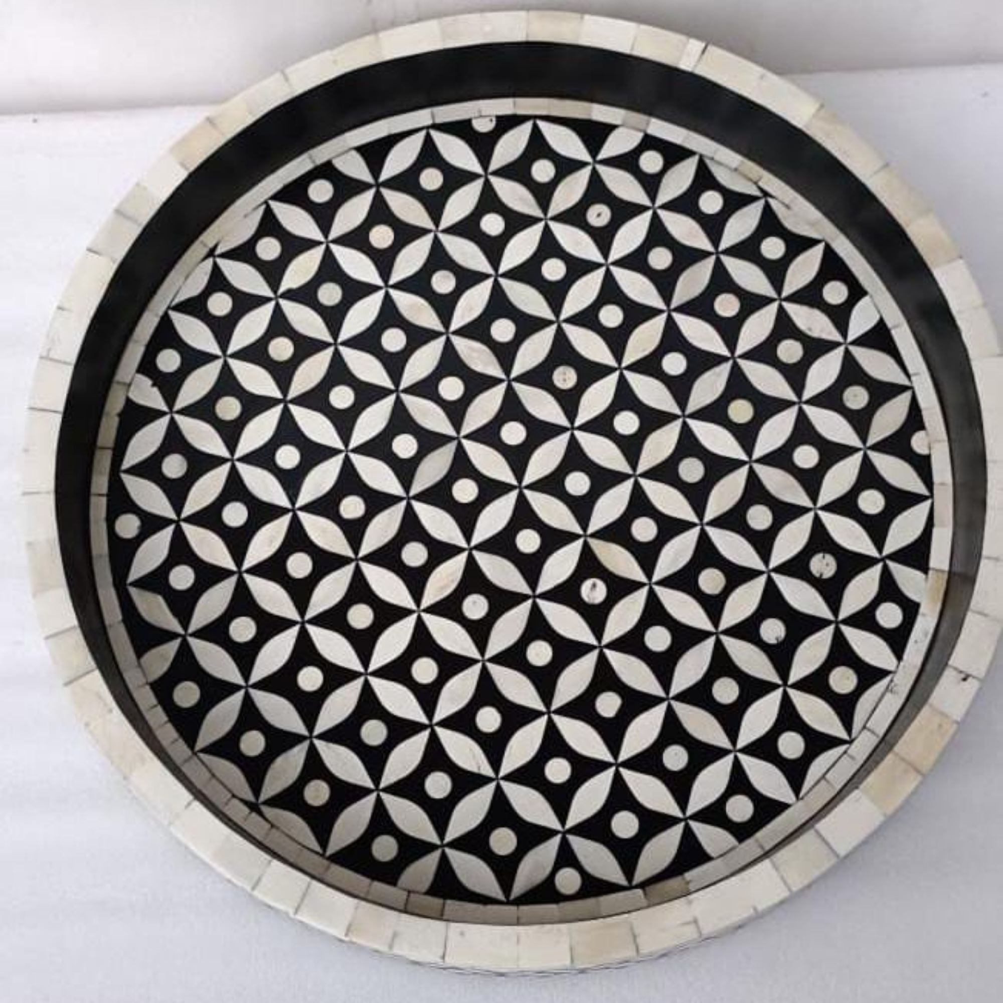 Handmade Black and White Bone Inlay Round Serving Tray | Decorative Ottoman Tray