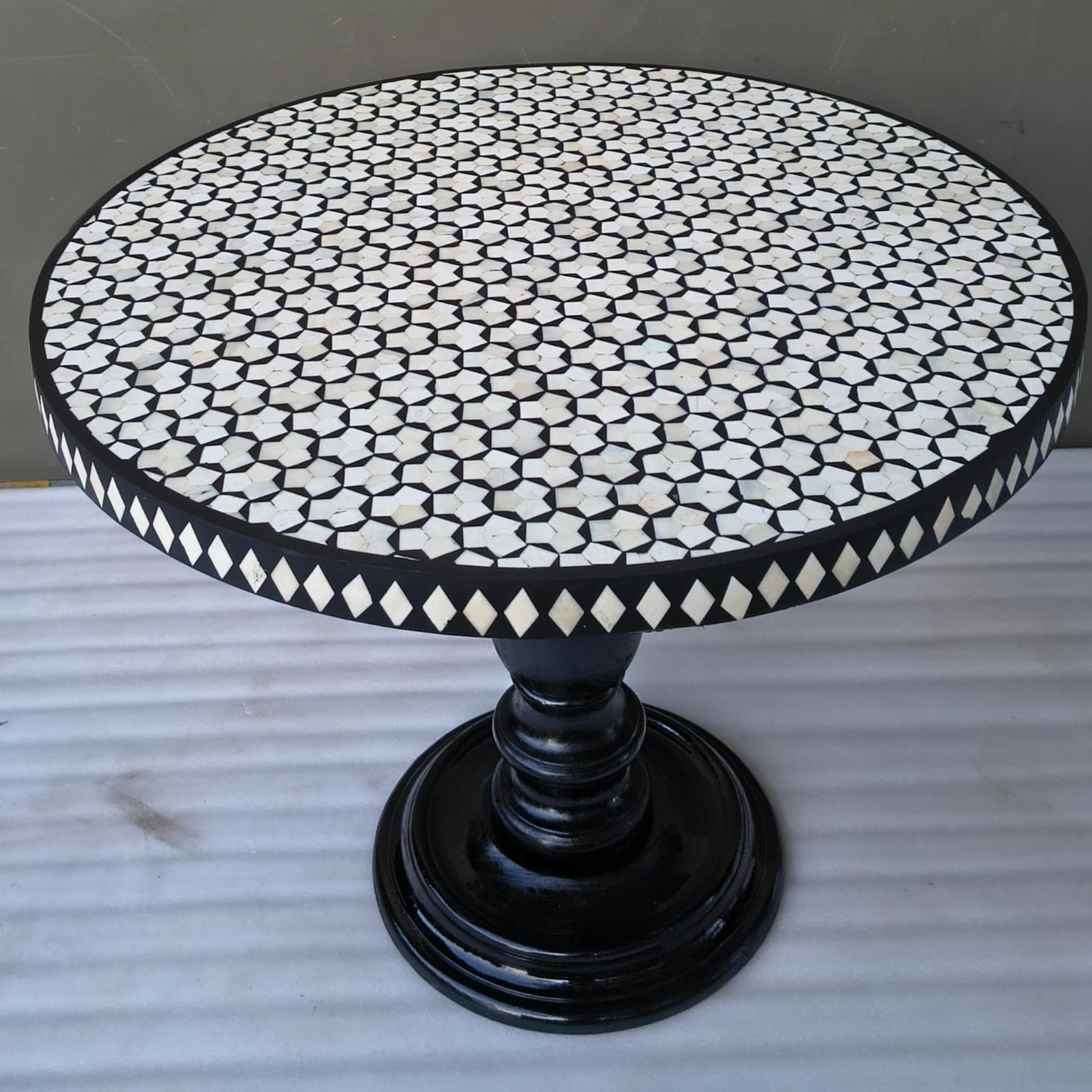 Handmade Bone Inlay Dining Table – Targua Design Round Table | Luxury Black & White Mosaic Furniture