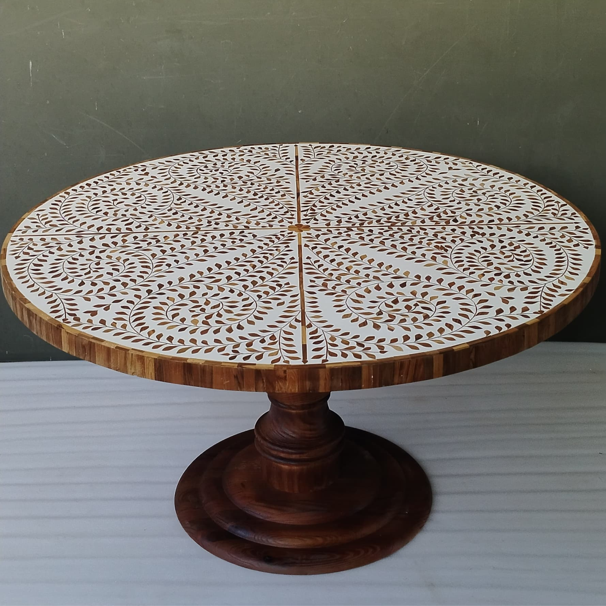 Handmade Bone Inlay Floral Dining Table – Wooden Finish Round Dining Table, Luxury Pedestal Table, Artisan Inlay Furniture