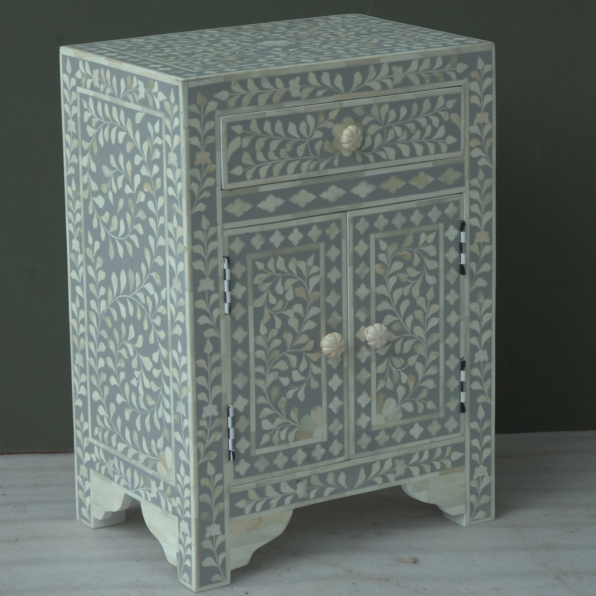Handmade Bone Inlay Floral Bedside Table Grey White – Drawer & Cabinet Nightstand Luxury Furniture