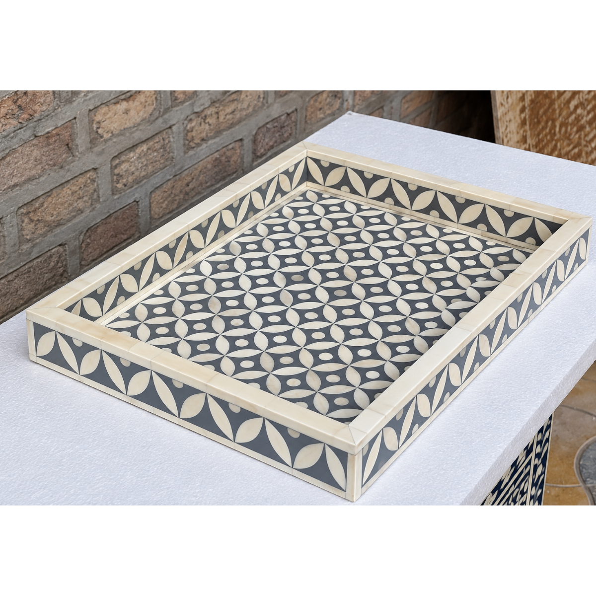 Handmade Grey Bone Inlay Tray – Geometric Leaf Pattern Decorative Tray