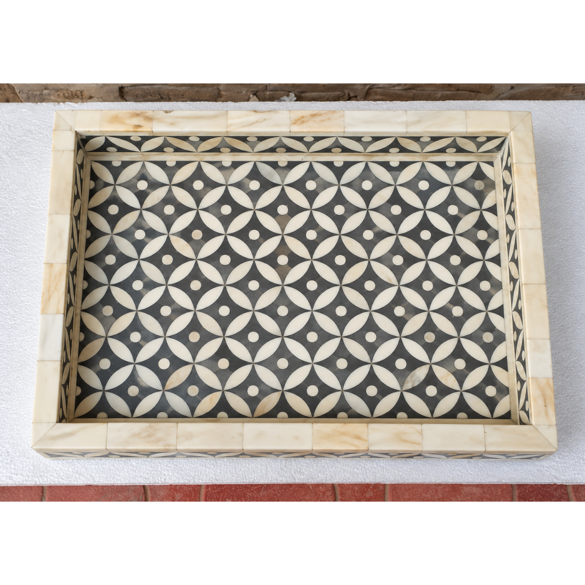 Handmade Grey Bone Inlay Tray – Geometric Leaf Pattern Decorative Tray