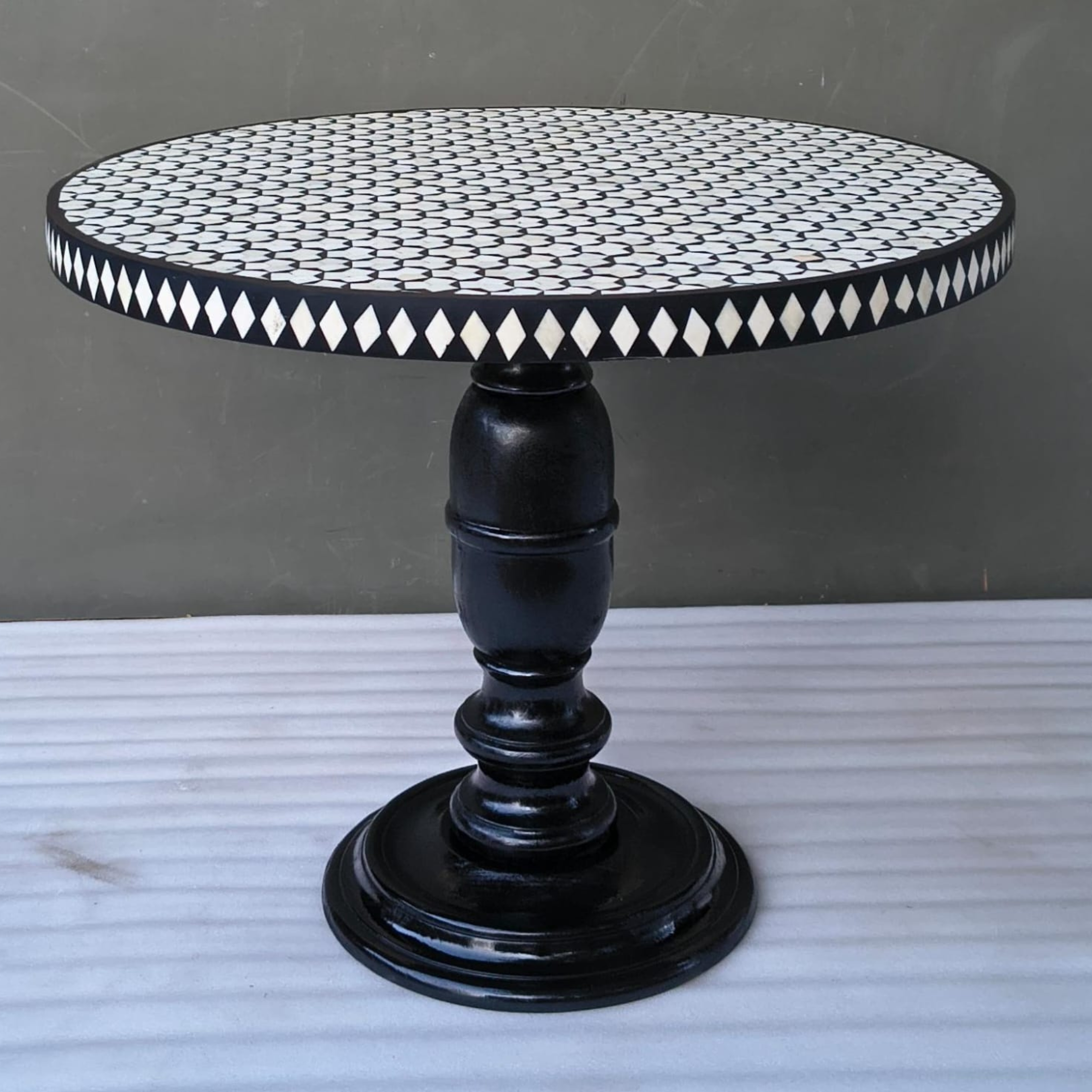 Handmade Bone Inlay Dining Table – Targua Design Round Table | Luxury Black & White Mosaic Furniture