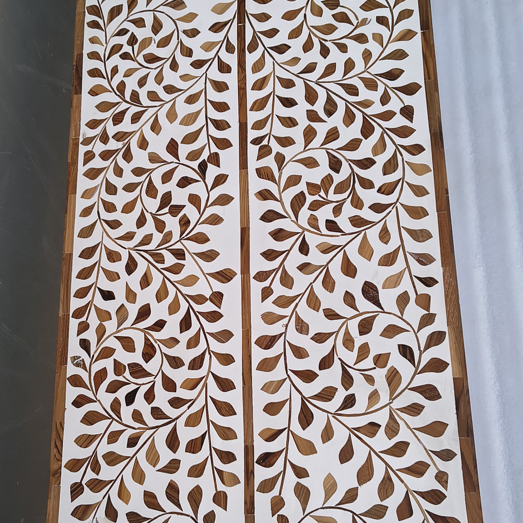 Handmade Bone Inlay Floral Console Table – Natural Wood Entryway Table, Luxury Hallway Table, Artisan Inlay Furniture