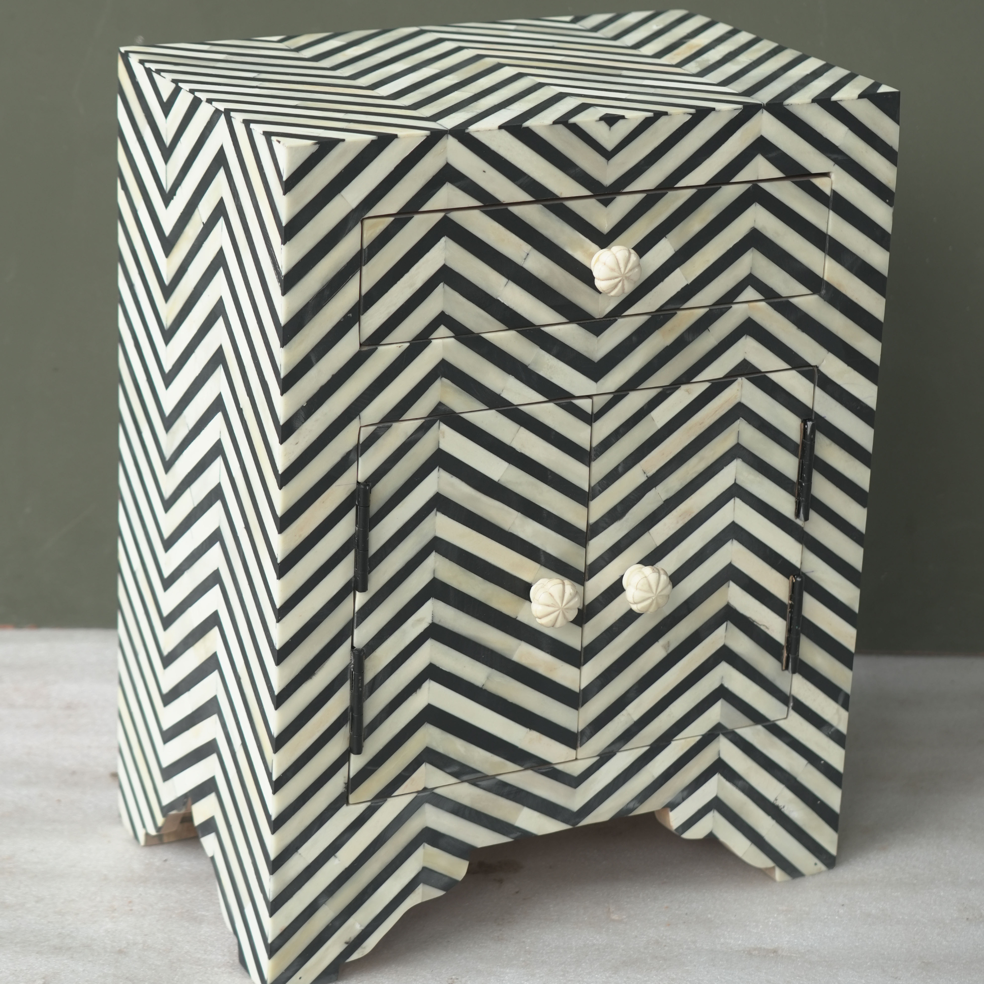 Handmade Bone Inlay Zig Zag Cabinet Black White Chevron Pattern Nightstand Storage Cabinet