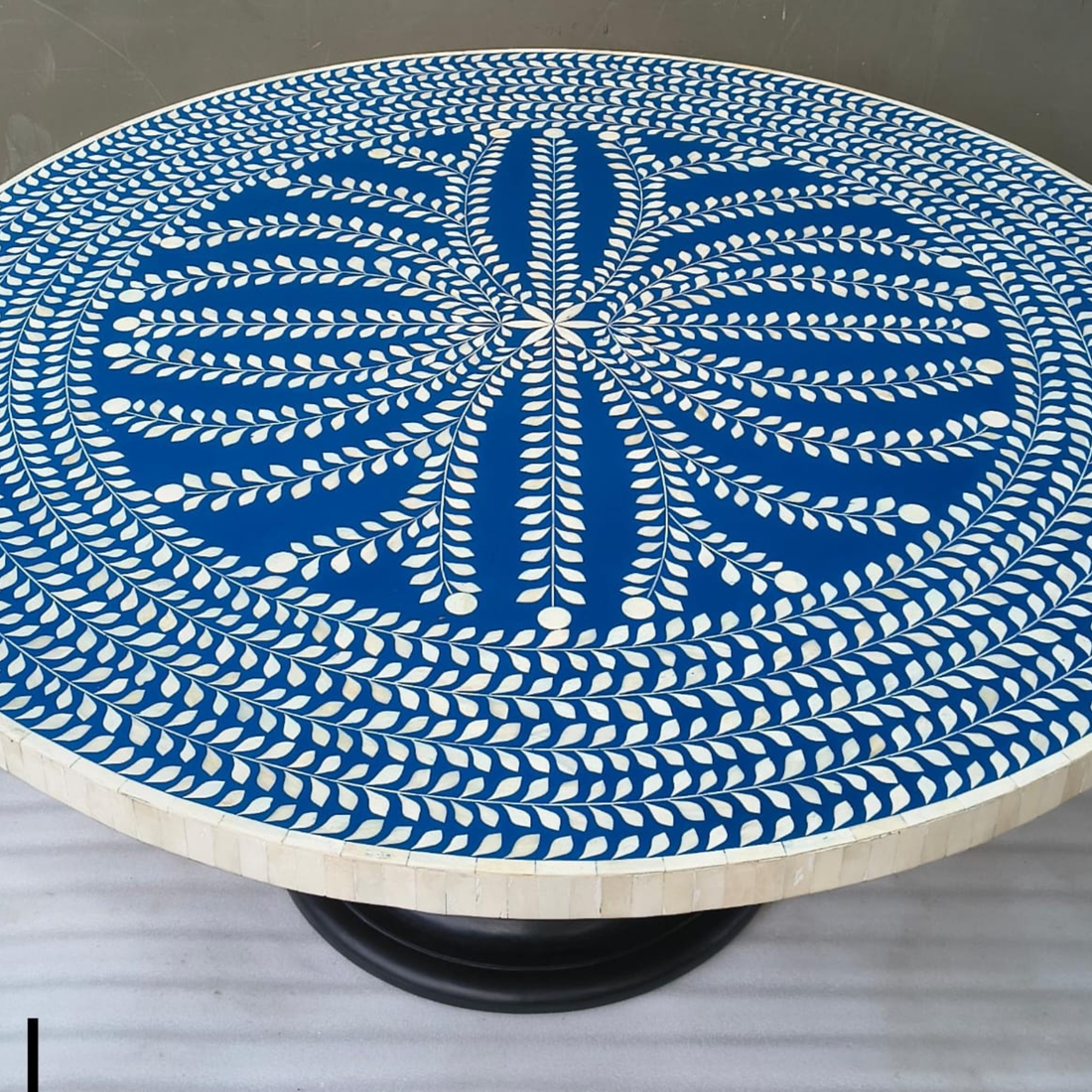 Handmade Bone Inlay Floral Dining Table – Blue Round Inlay Table, Luxury Resin Inlay Furniture, Artisan Crafted Dining Table