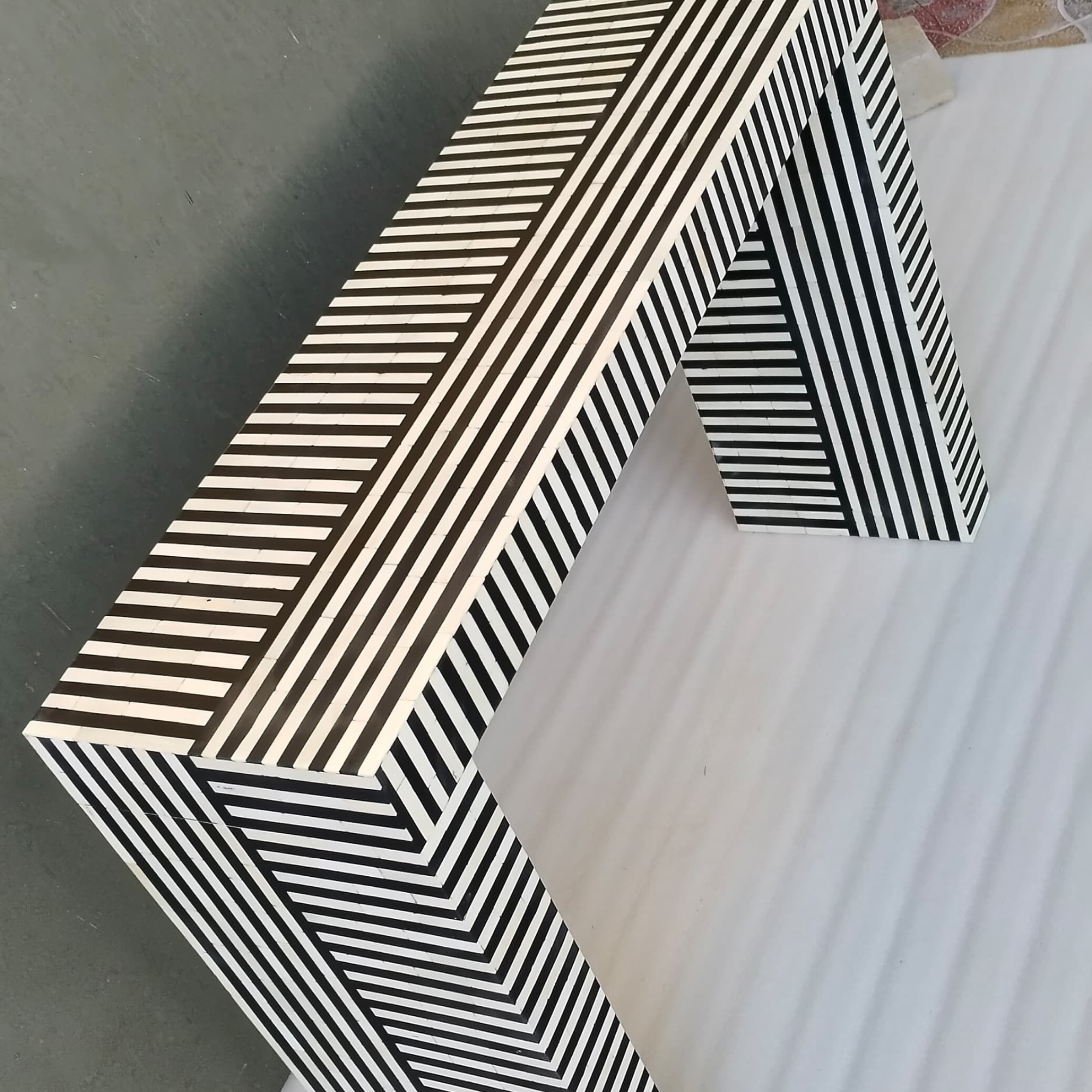 Handmade Bone Inlay Console Table – Black White Striped Entryway Table, Modern Hallway Table, Luxury Inlay Furniture