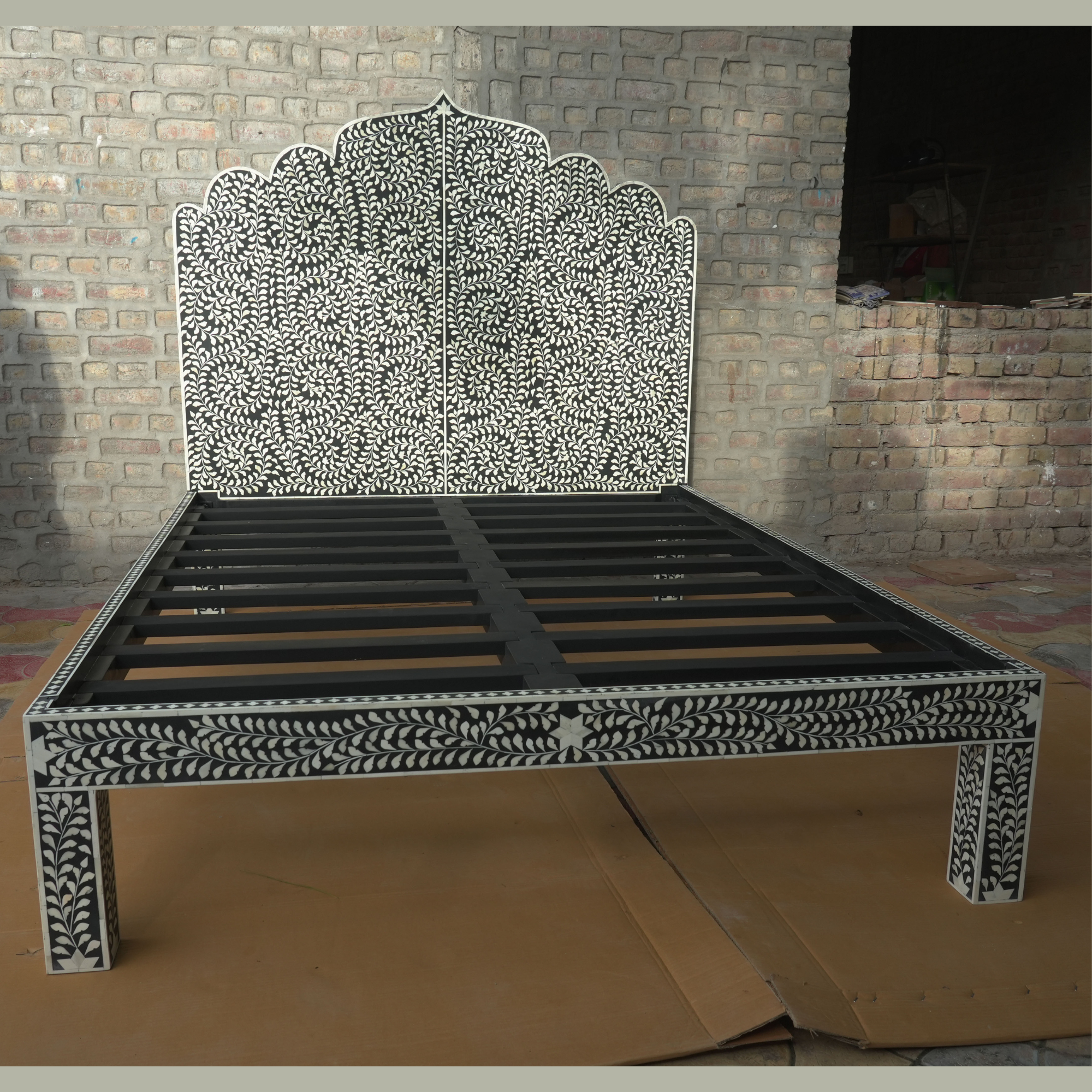 Handmade Bone Inlay Floral Bed – Black White Luxury King Size Bed, Artisan Inlay Headboard Bed, Designer Bedroom Furniture