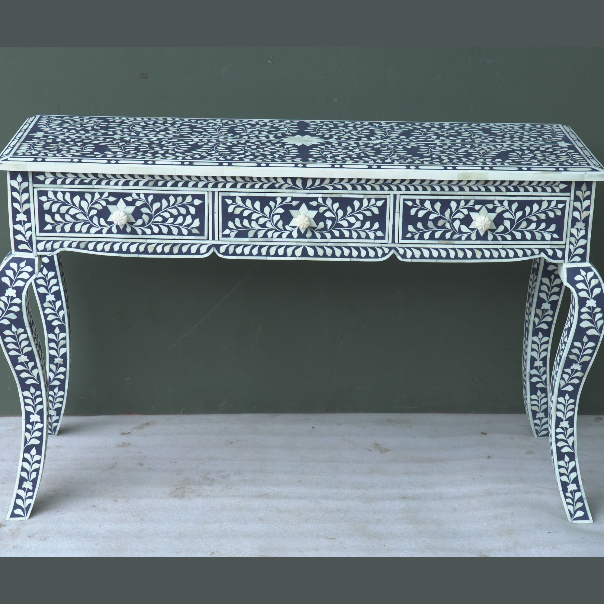 Handmade Bone Inlay Floral Console Table with Curved Legs – Black White Luxury Entryway Table with Drawers