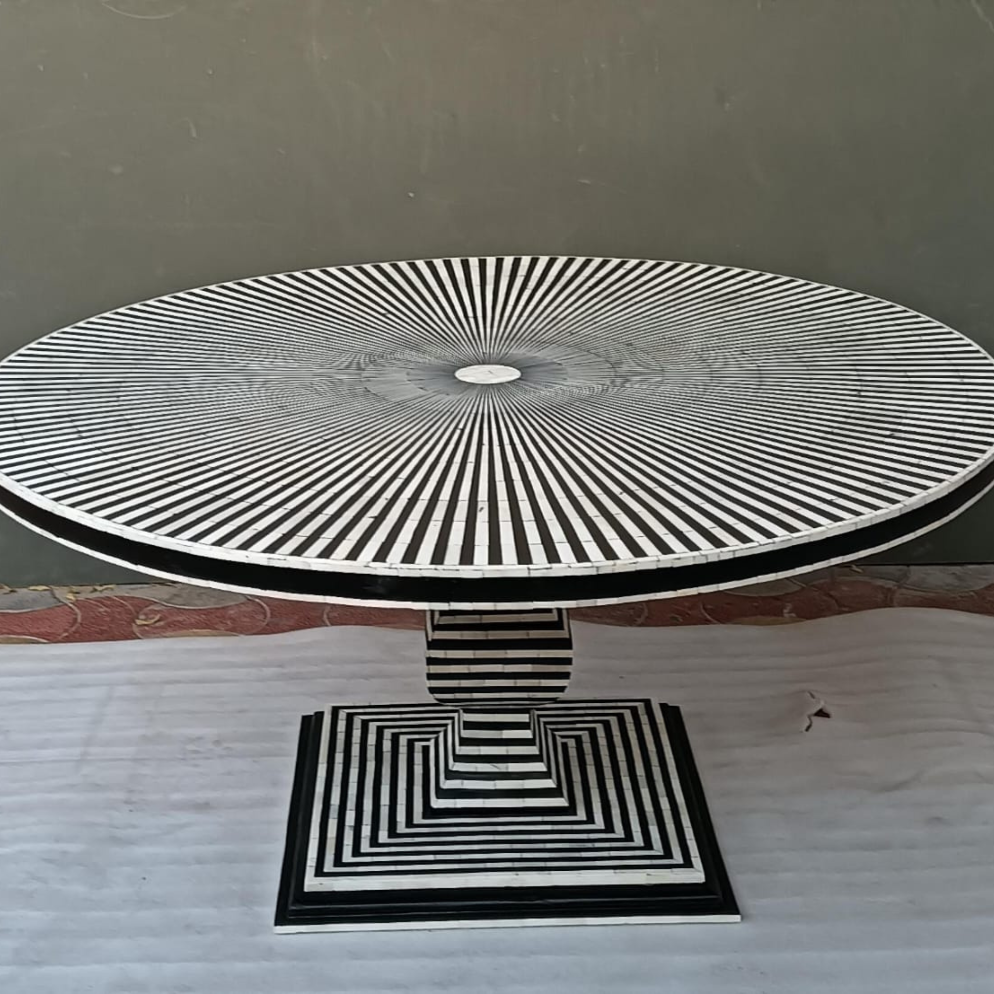 Handmade Bone Inlay Dining Table – Black White Stripe Round Dining Table, Modern Pedestal Table, Luxury Inlay Furniture