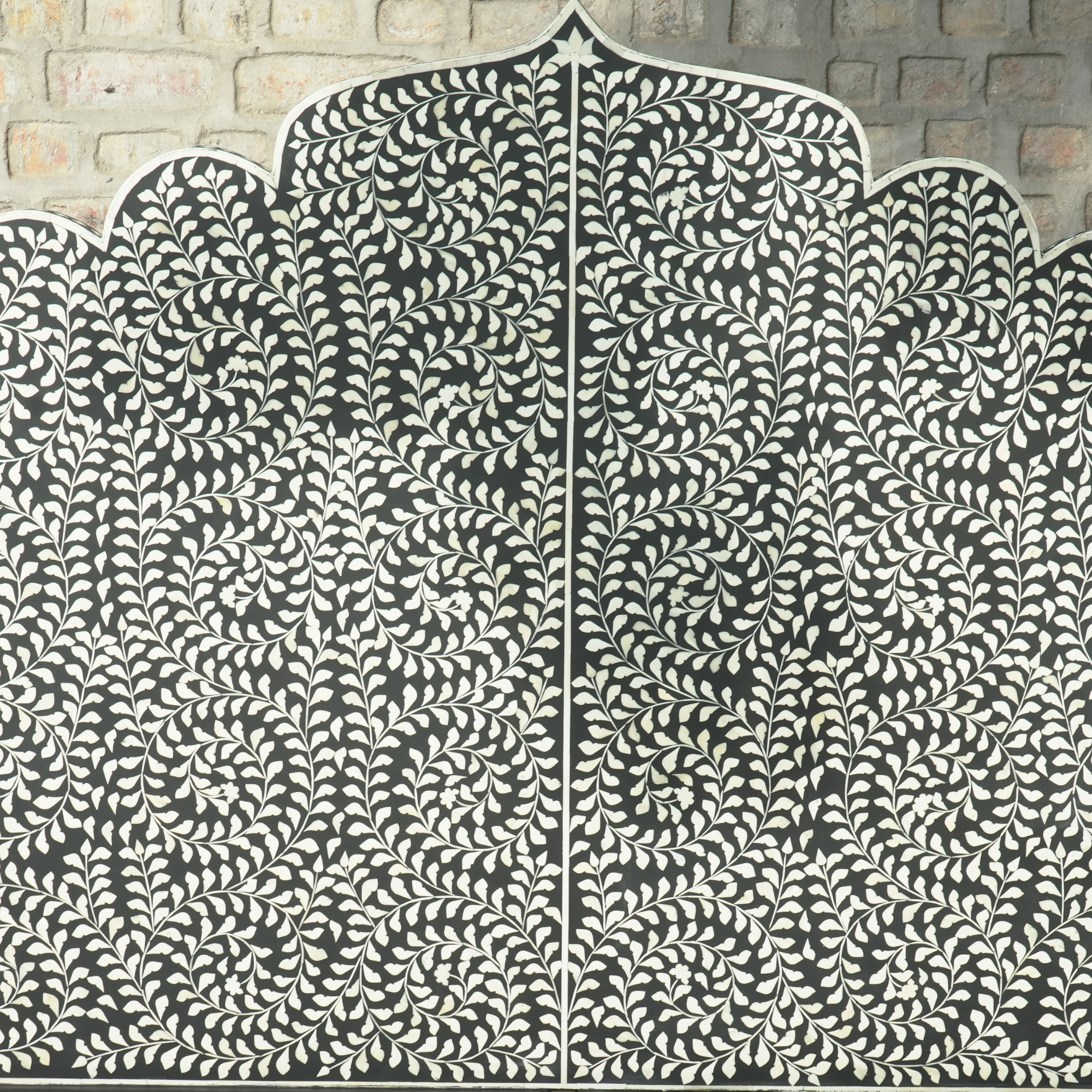 Handmade Bone Inlay Floral Bed – Black White Luxury King Size Bed, Artisan Inlay Headboard Bed, Designer Bedroom Furniture
