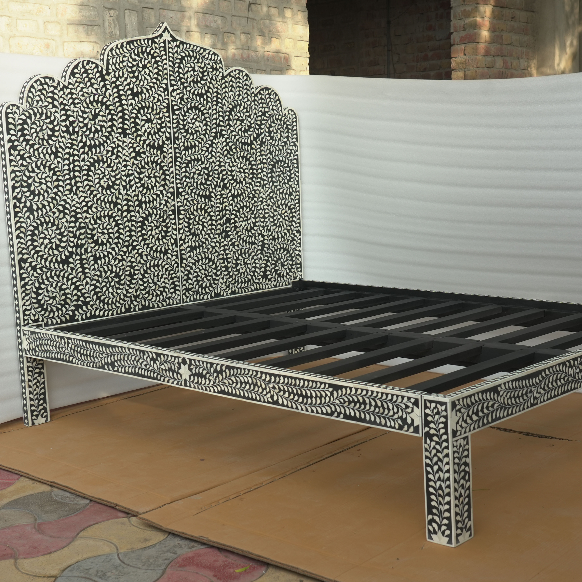 Handmade Bone Inlay Floral Bed – Black White Luxury King Size Bed, Artisan Inlay Headboard Bed, Designer Bedroom Furniture