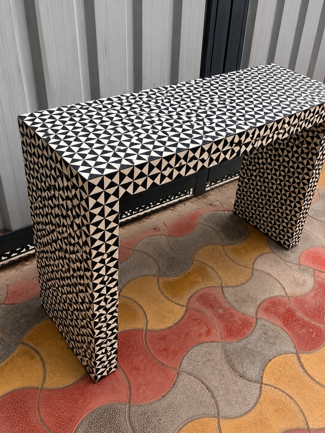 Black White Bone Inlay Console Table Handmade Geometric Waterfall Entryway Table Luxury Hallway Furniture Modern Decor