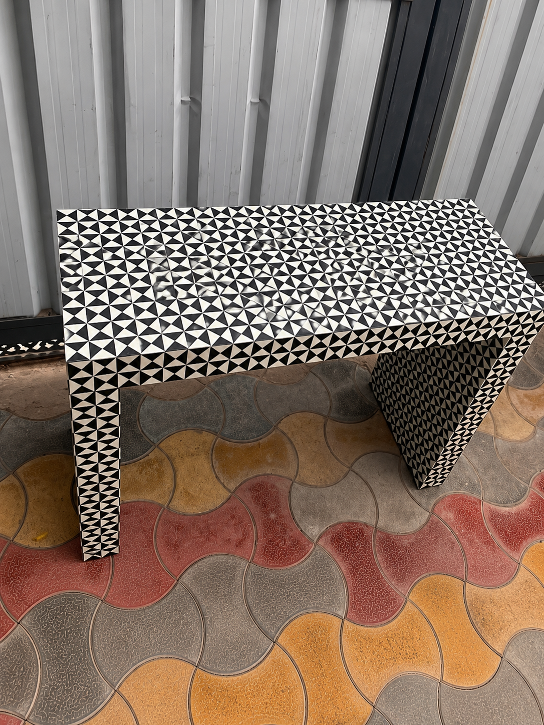 Black White Bone Inlay Console Table Handmade Geometric Waterfall Entryway Table Luxury Hallway Furniture Modern Decor