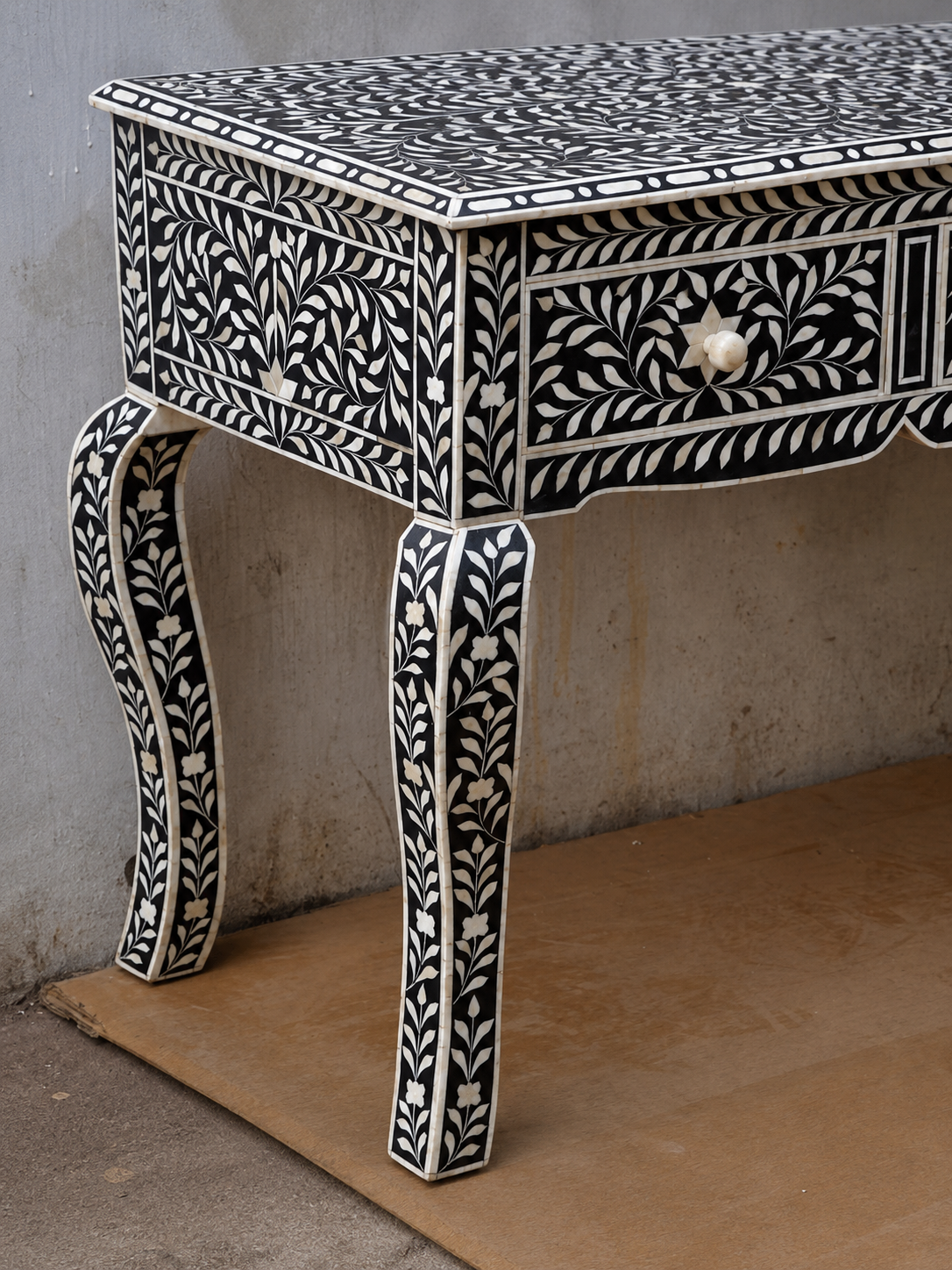 Black White Bone Inlay Console Table Handmade Floral Entryway Table Luxury Hallway Desk Boho Chic Furniture Decor