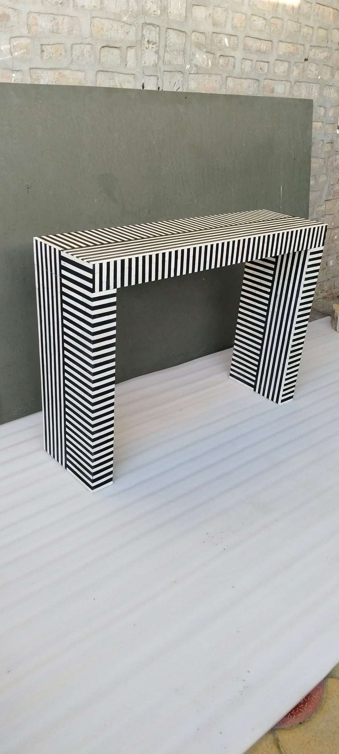 Handmade Black & White Striped Bone Inlay Console Table – Geometric Entryway Table
