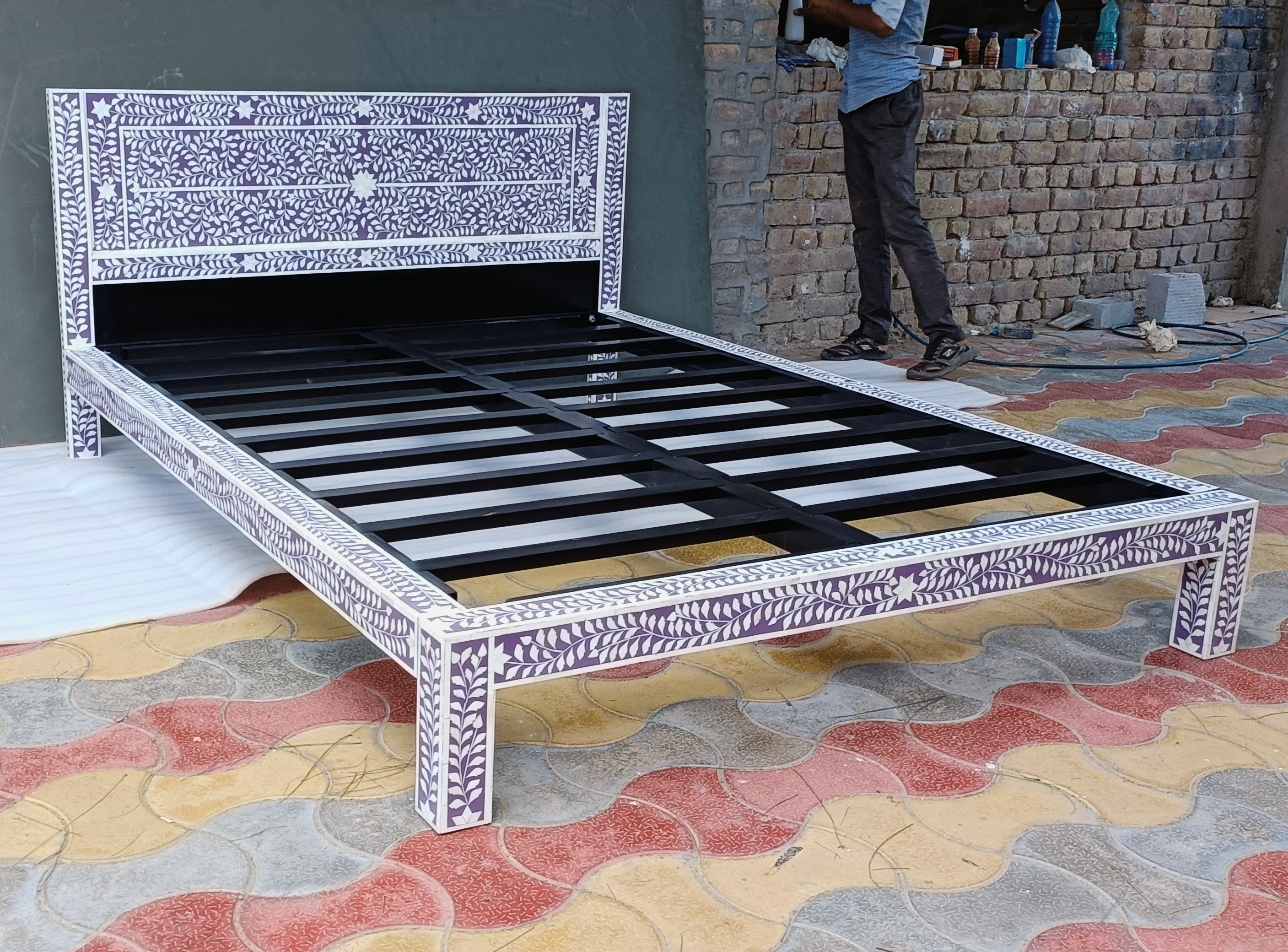 Handmade Purple Bone Inlay Bed Floral Design Luxury Platform Bed Frame