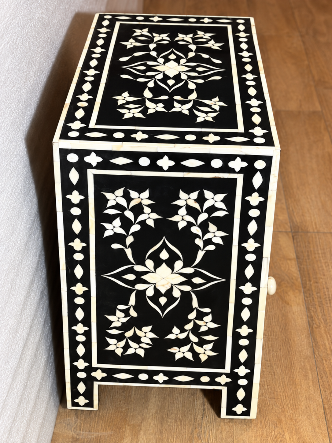 Handmade Black Bone Inlay Bedside Table – Floral 1 Drawer & Cabinet