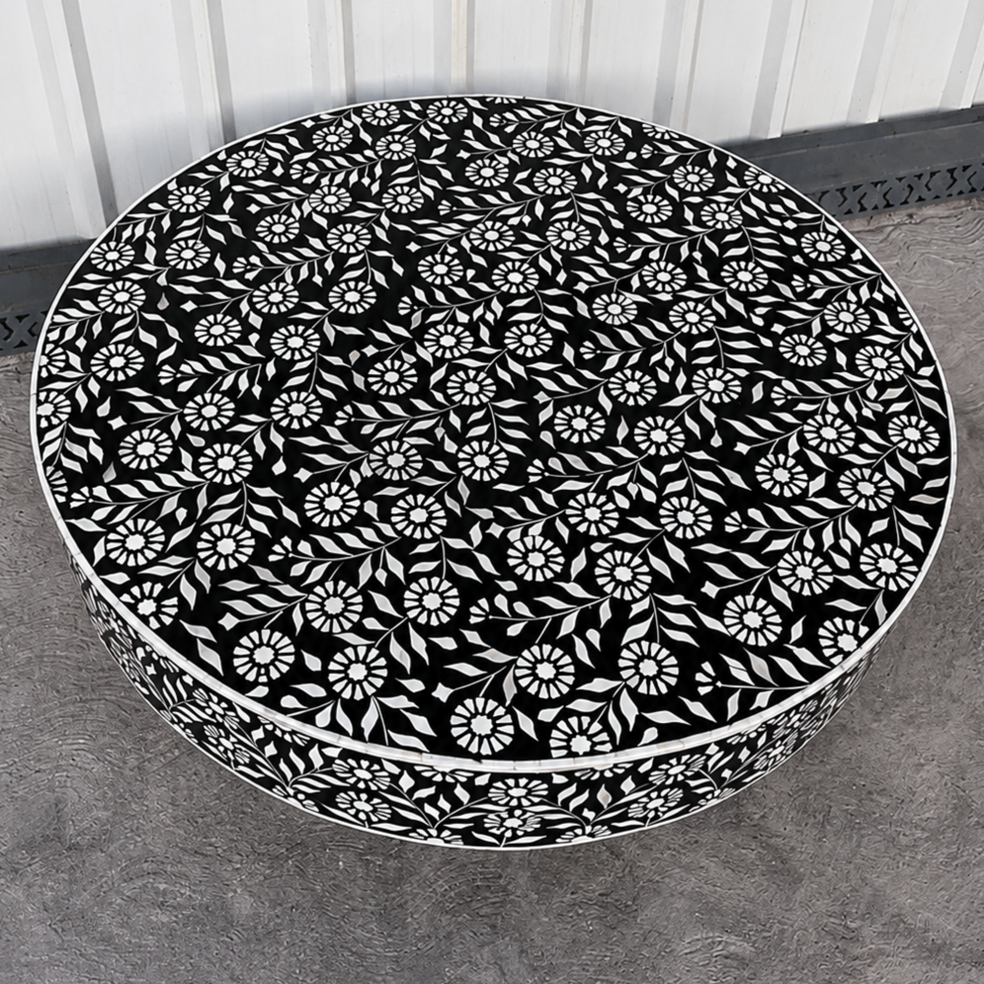 Handmade Bone Inlay Round Coffee Table Black White Floral Pattern | Luxury Living Room Center Table