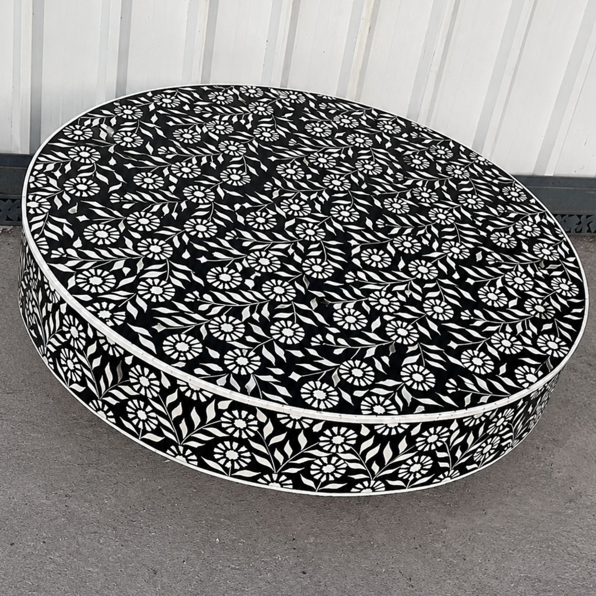 Handmade Bone Inlay Round Coffee Table Black White Floral Pattern | Luxury Living Room Center Table