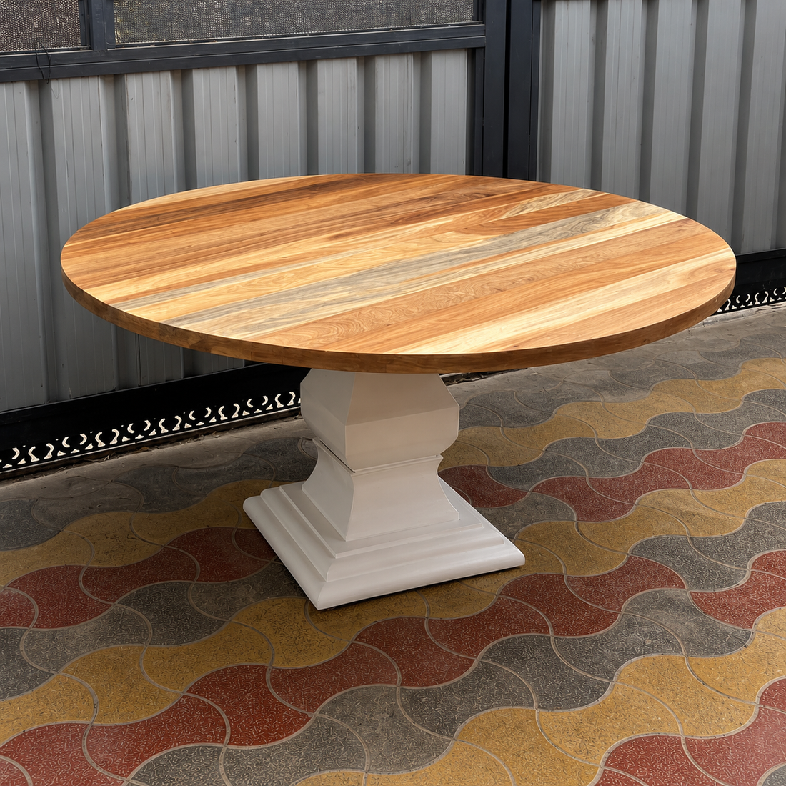 Round Wooden Dining Table Set Handmade Modern Farmhouse Pedestal Dining Table with Upholstered Chairs