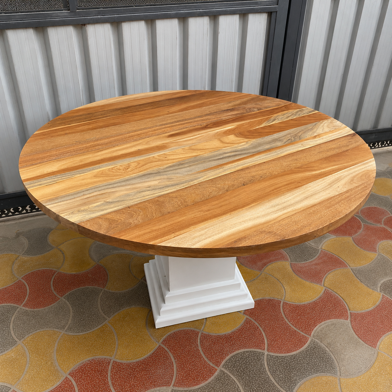 Round Wooden Dining Table Set Handmade Modern Farmhouse Pedestal Dining Table with Upholstered Chairs