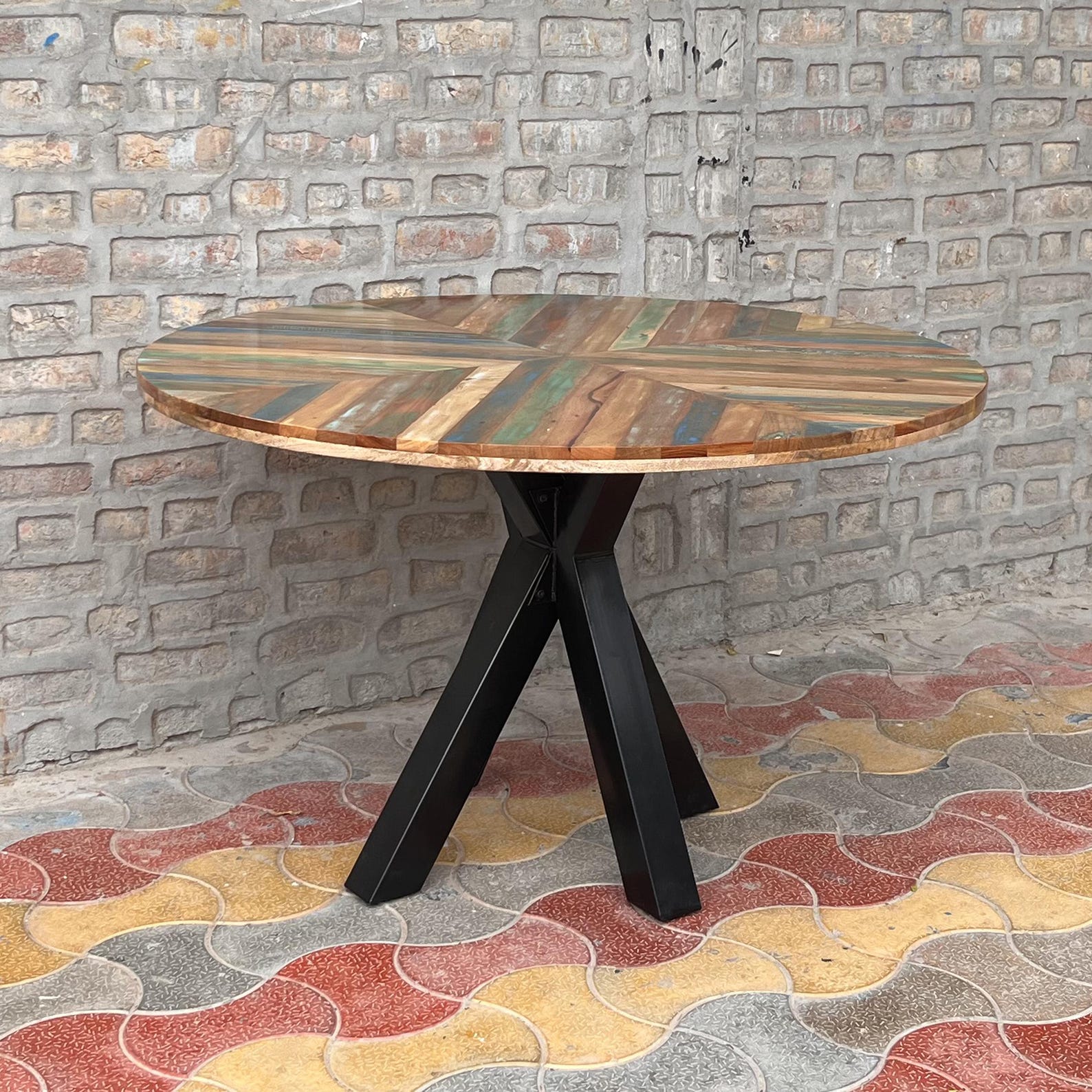 Round Reclaimed Wood Dining Table, Handmade Rustic Modern Farmhouse Table, Wooden Kitchen Dining Furniture