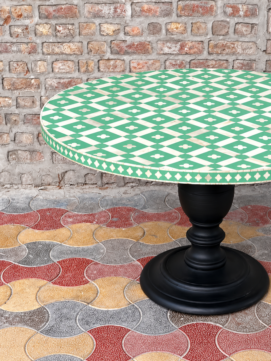 Handmade Green Bone Inlay Round Dining Table – Lattice Design