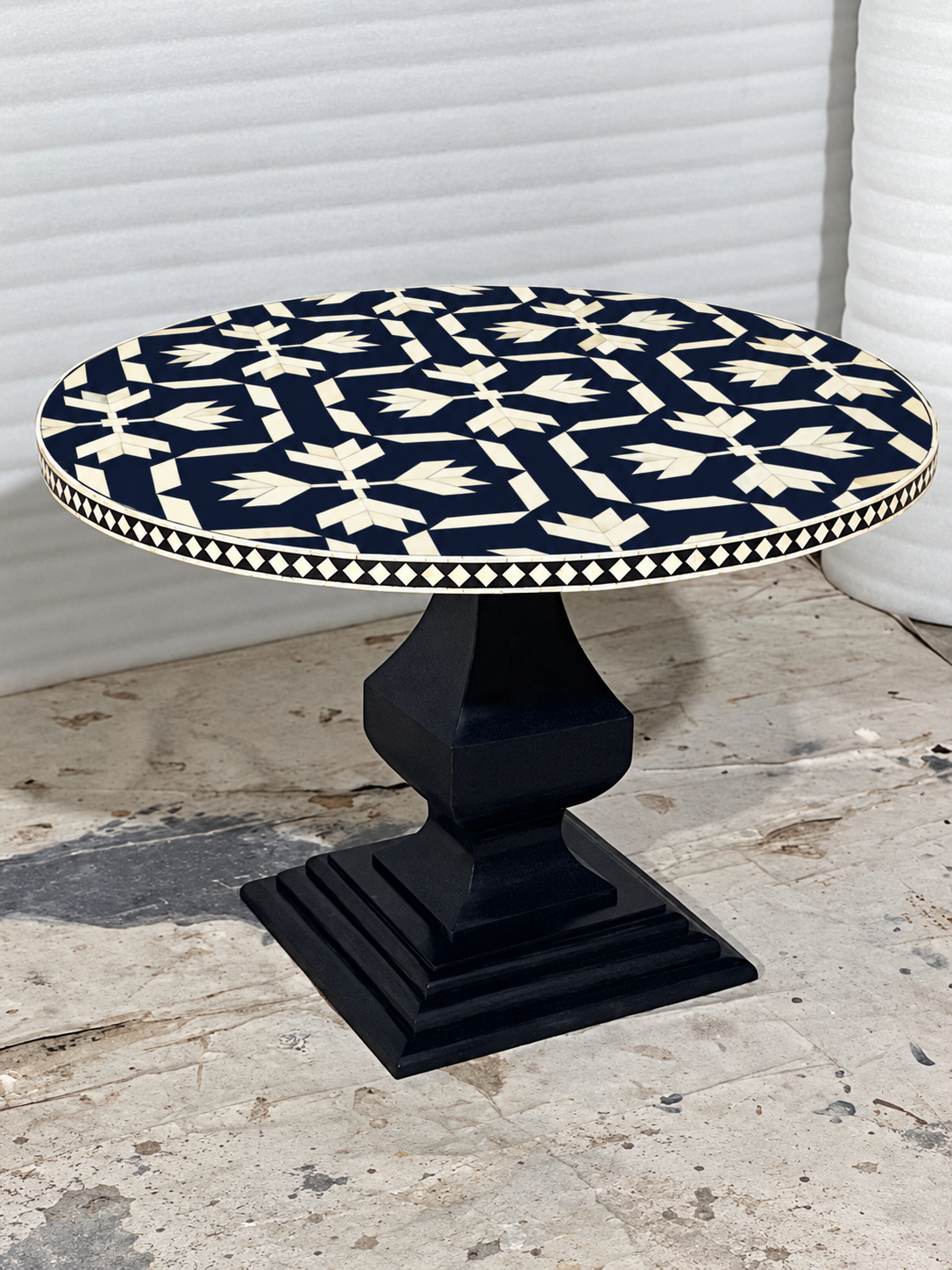 Handmade Navy Blue Bone Inlay Round Dining Table – Arrow Design