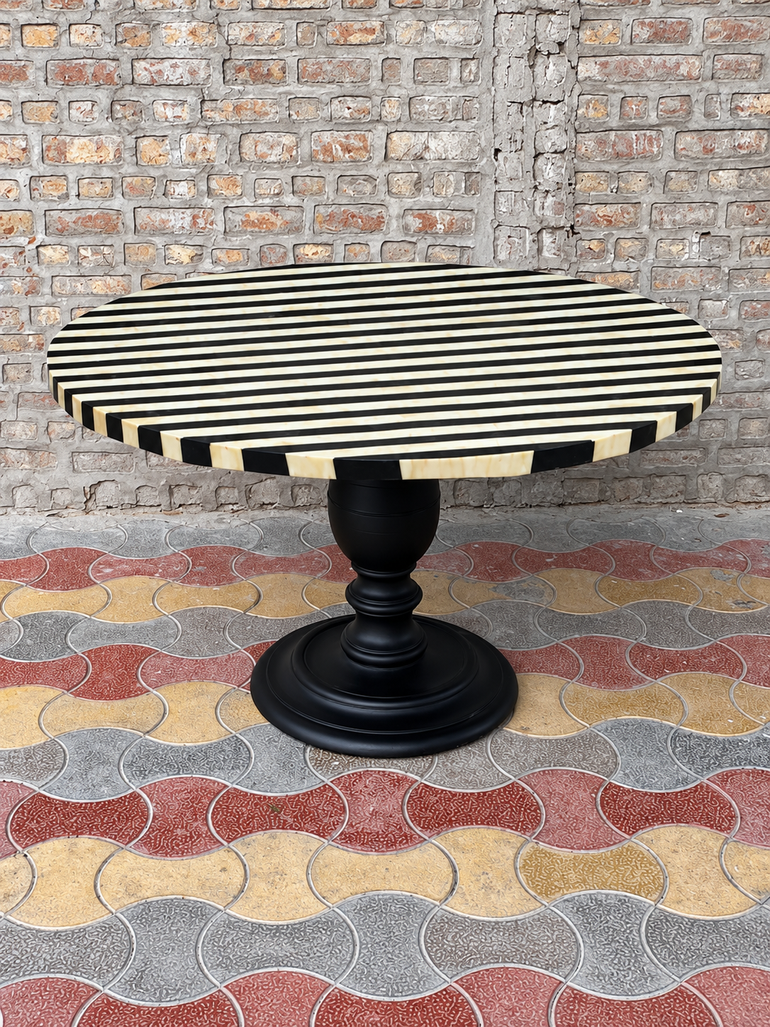 Handmade Black and White Striped Bone Inlay Round Dining Table