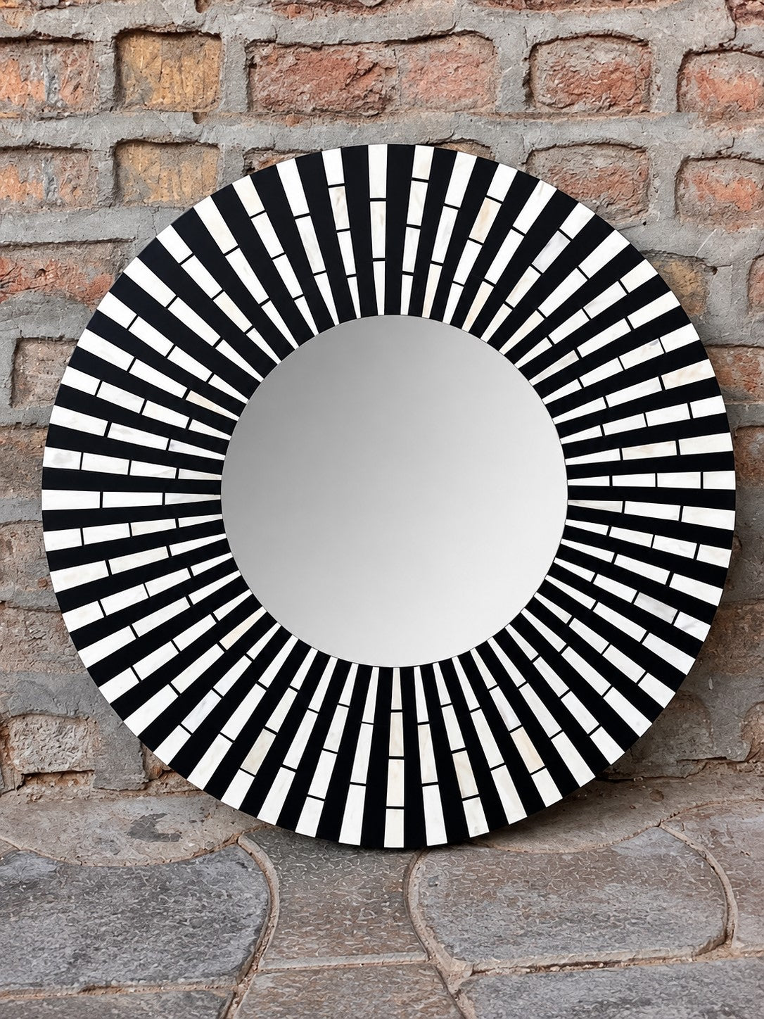 Handmade Black & White Sunburst Bone Inlay Round Wall Mirror