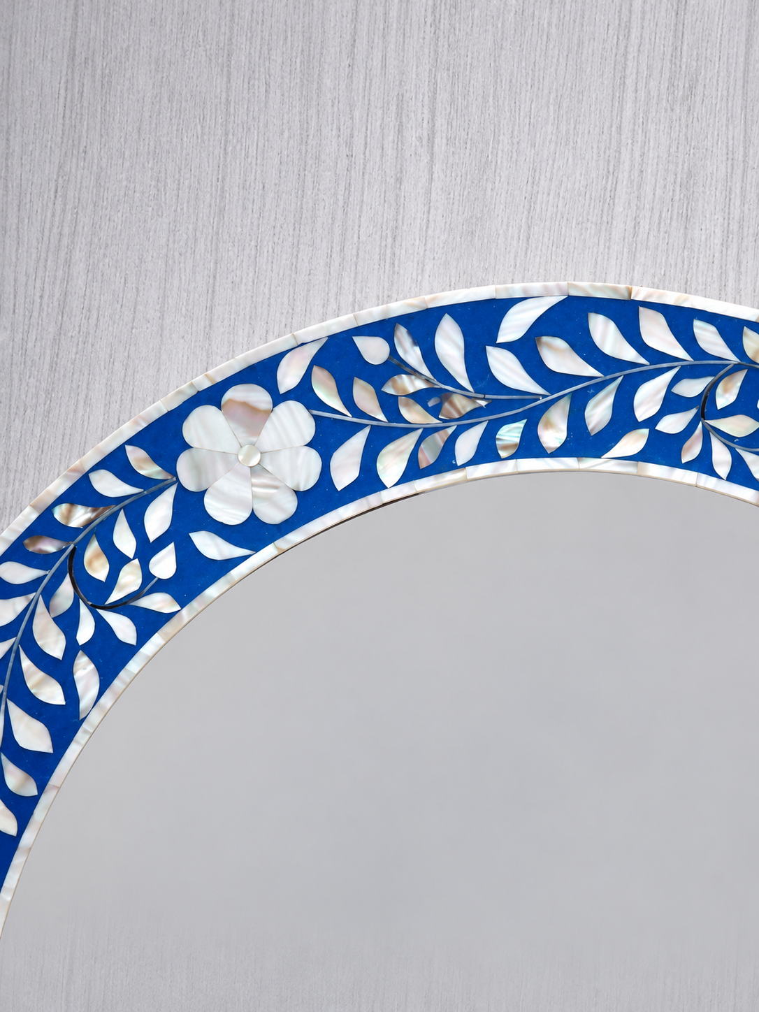 Blue Mother of Pearl Inlay Round Mirror – Handmade Floral Wall Mirror
