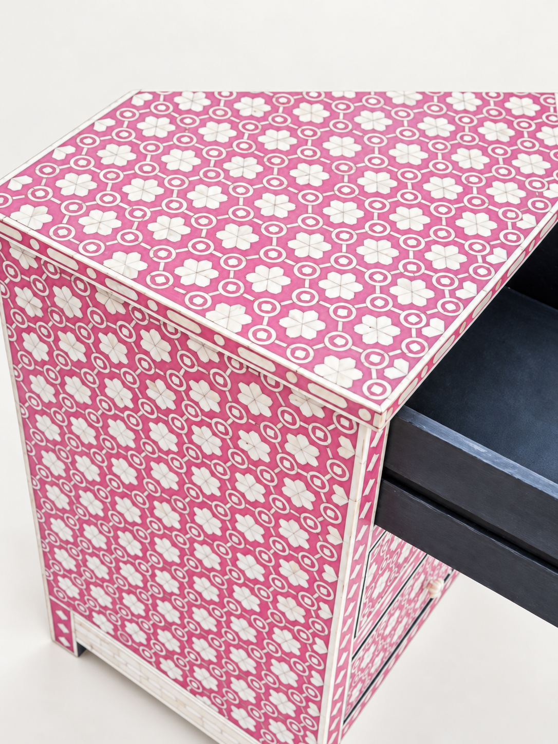 Handmade Pink Bone Inlay Chest of Drawers – Floral 4 Drawer Dresser