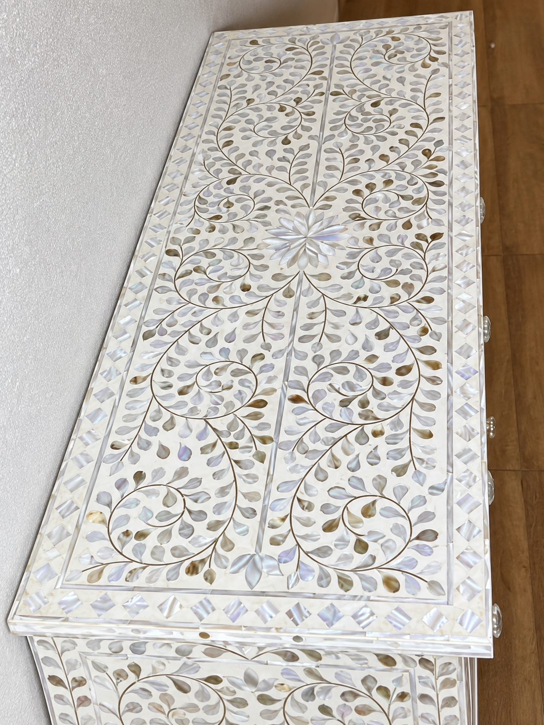 White Mother of Pearl Inlay Sideboard with 4 Drawers – Floral Design