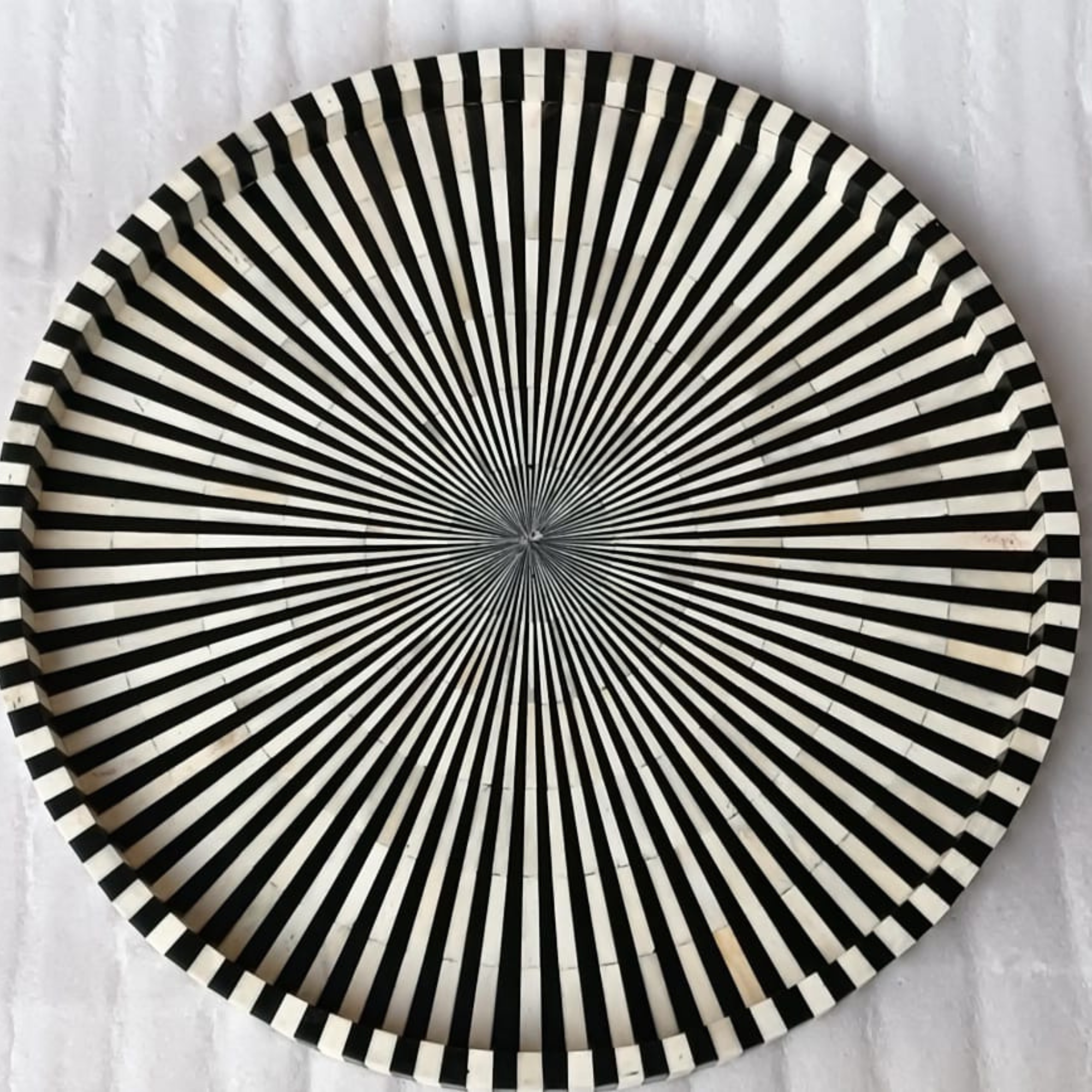 Handmade Bone Inlay Round Tray Black White Stripe Design Decorative Serving Tray Tabletop Art